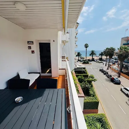 Lujoso Piso Enfrente De Playa De Fenals, 2 Terrazas *