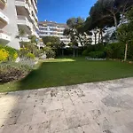 Lujoso Piso Enfrente De Playa De Fenals, 2 Terrazas