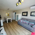 דירה Lujoso Piso Enfrente De Playa De Fenals, 2 Terrazas *