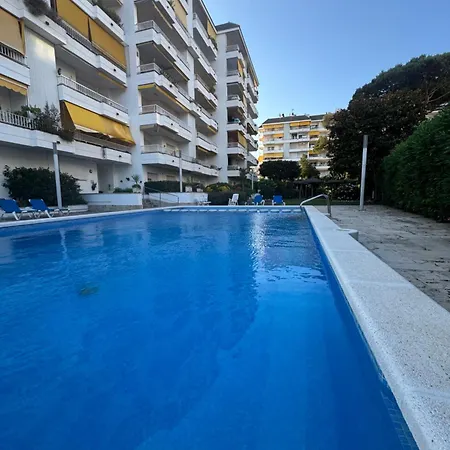 Lujoso Piso Enfrente De Playa De Fenals, 2 Terrazas *