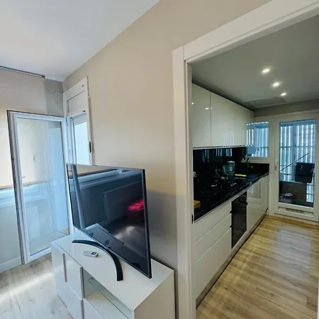 Lujoso Piso Enfrente De Playa De Fenals, 2 Terrazas * 료렛 드 마르