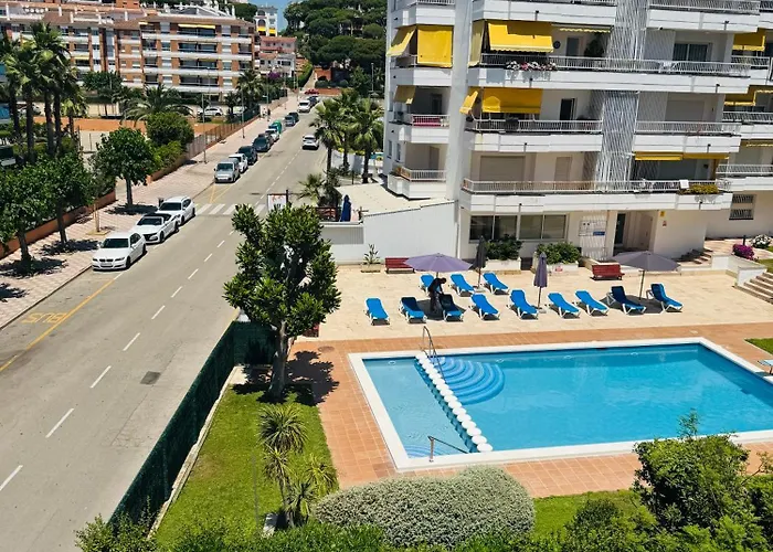 Lujoso Piso Enfrente De Playa De Fenals, 2 Terrazas *