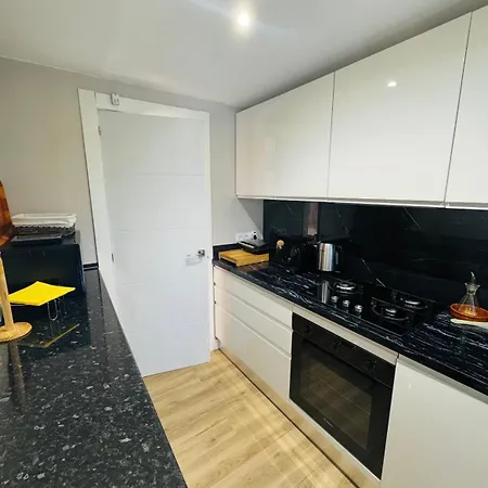 Lujoso Piso Enfrente De Playa De Fenals, 2 Terrazas Lloret de Mar