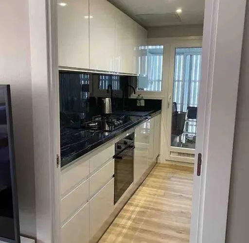 Lujoso Piso Enfrente De Playa De Fenals, 2 Terrazas Apartman *