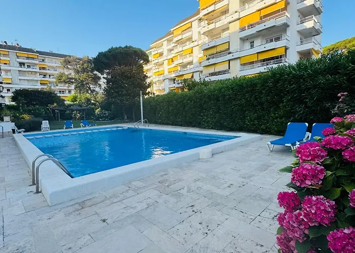 Lujoso Piso Enfrente De Playa De Fenals, 2 Terrazas Lloret de Mar
